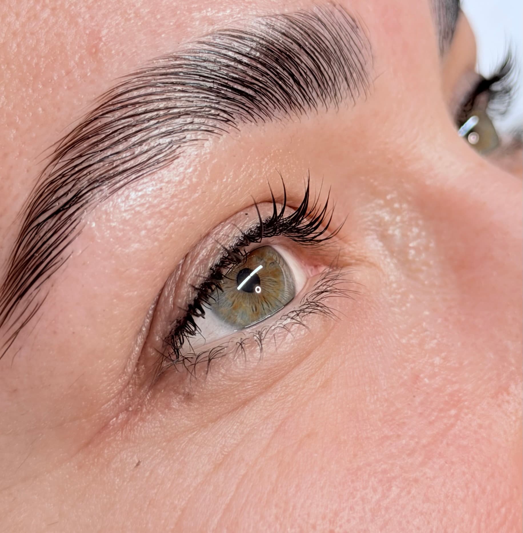 Lash filler + tint (ламиниране + боядисване на мигли)